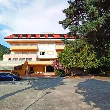 Hotel Santa Maria Del Bagno Pesche Buitenkant foto